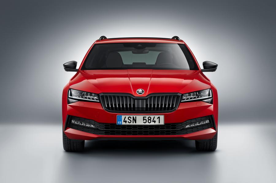  Skoda Superb Combi 4x4 SportLine 2019 года  (WW) (фото 4 из 6)